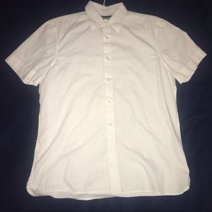 Perry Ellis button down shirt, slim fit size M